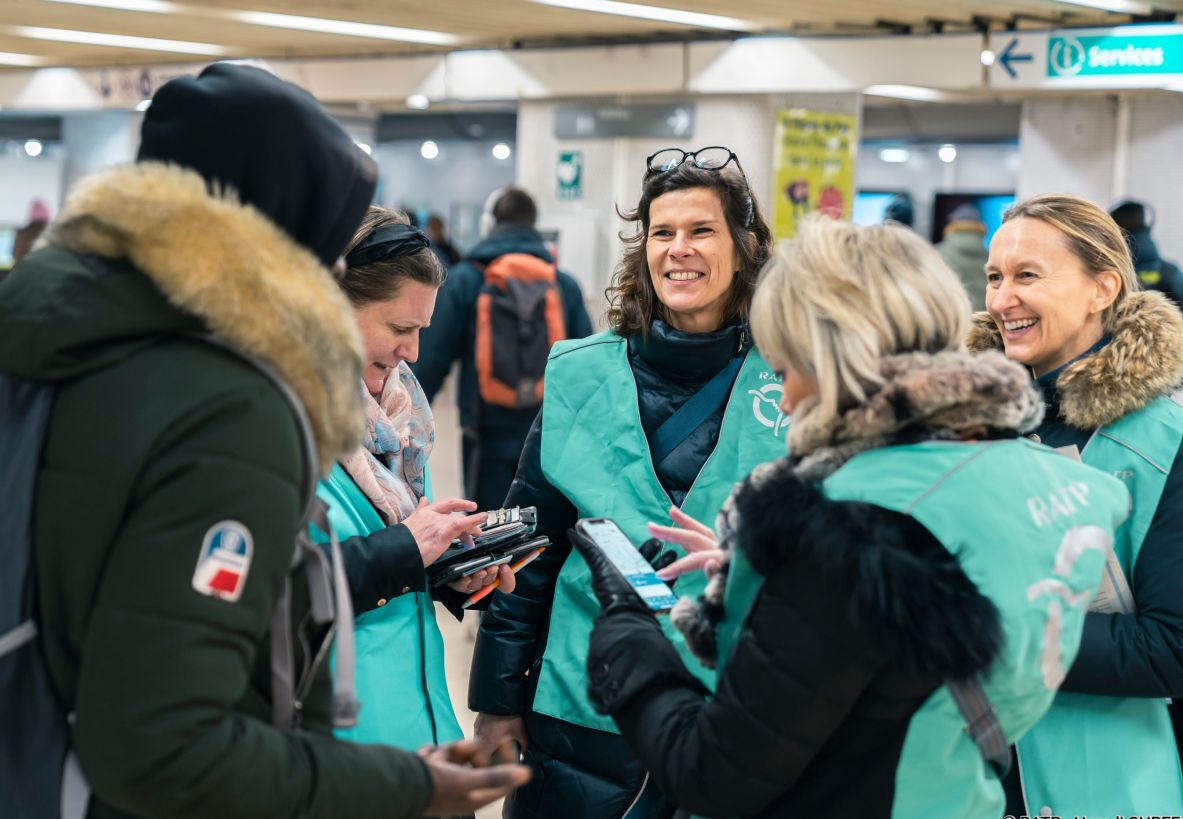 Visuel Comment devenir helpers volontaires RATP pour les Jeux de Paris 2024 ?