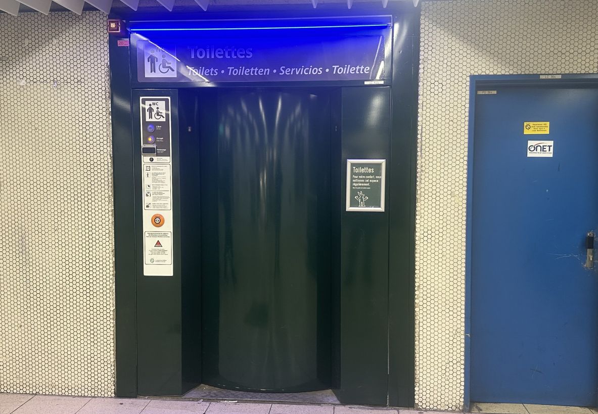 Visuel Existe-t-il des toilettes publiques dans les gares et les stations du réseau RATP ?